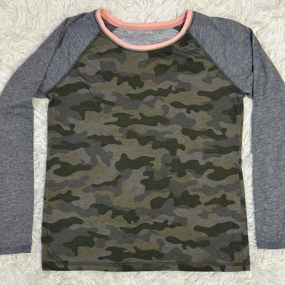 Arizona Jean Co Camo long sleeve shirt